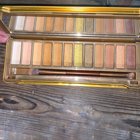 Lacura NECTAR eyeshadow palette - Picture 2 of 4